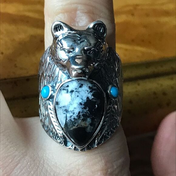 White Buffalo Turquoise Sterling Silver Bear Ring Size 10 - Picture 1 of 10